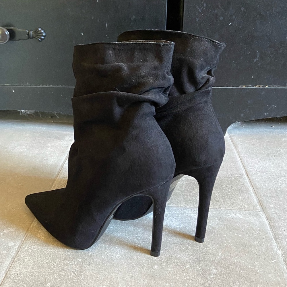 Black velvet pointy toe booties
